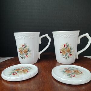 2 Gibson Pinecones & Holly Coffee Tea Mugs Cups‎ & 2 Coasters Double Pinecones